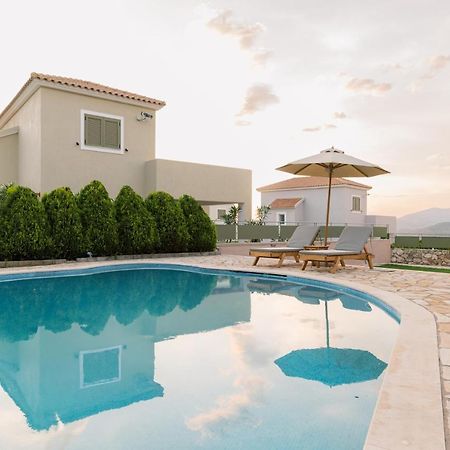 Vasilopoulos Residences - Villa Emelia With Shared Pool Argostoli  Buitenkant foto